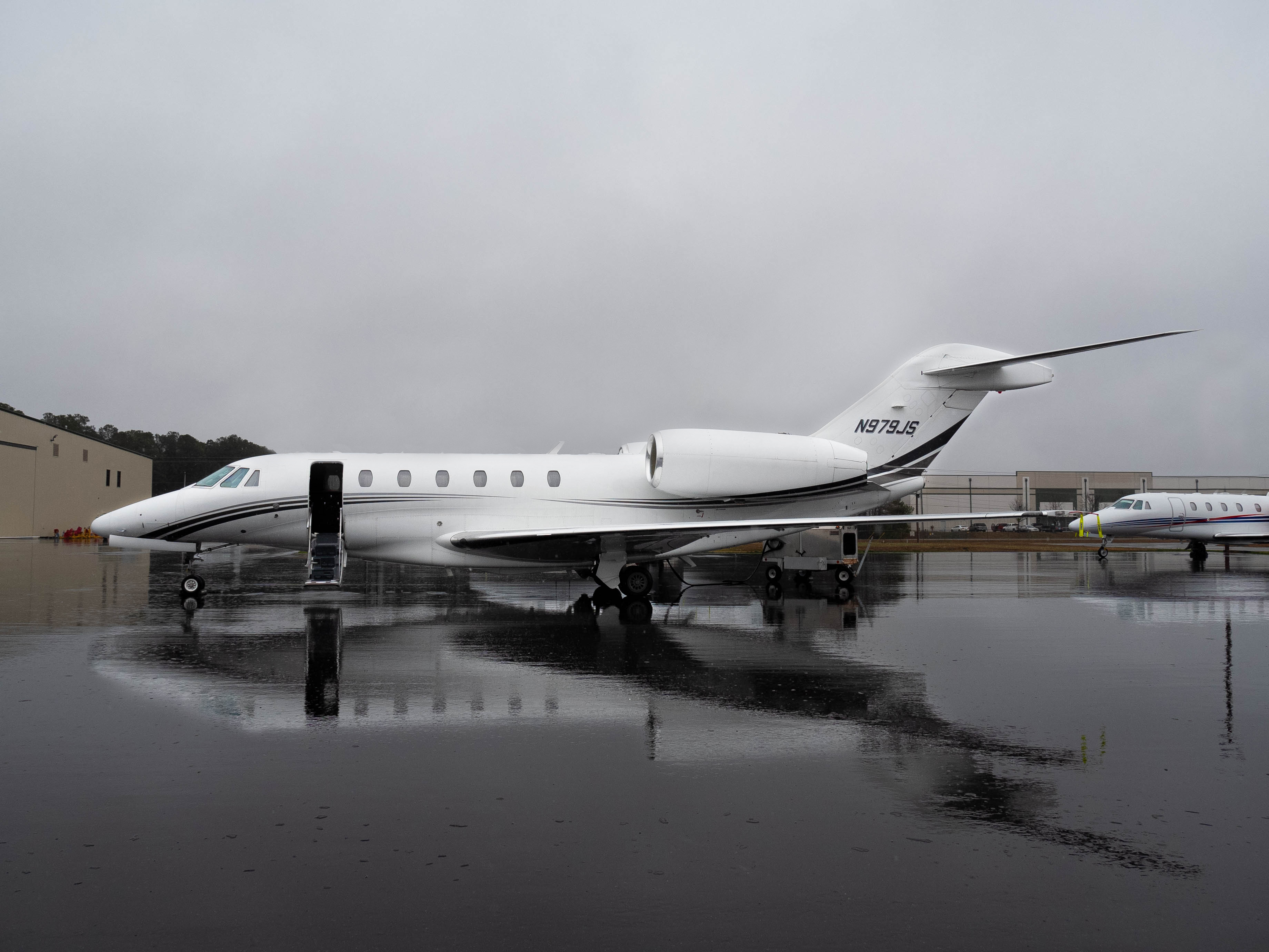 flyExclusive Citation X on the ramp