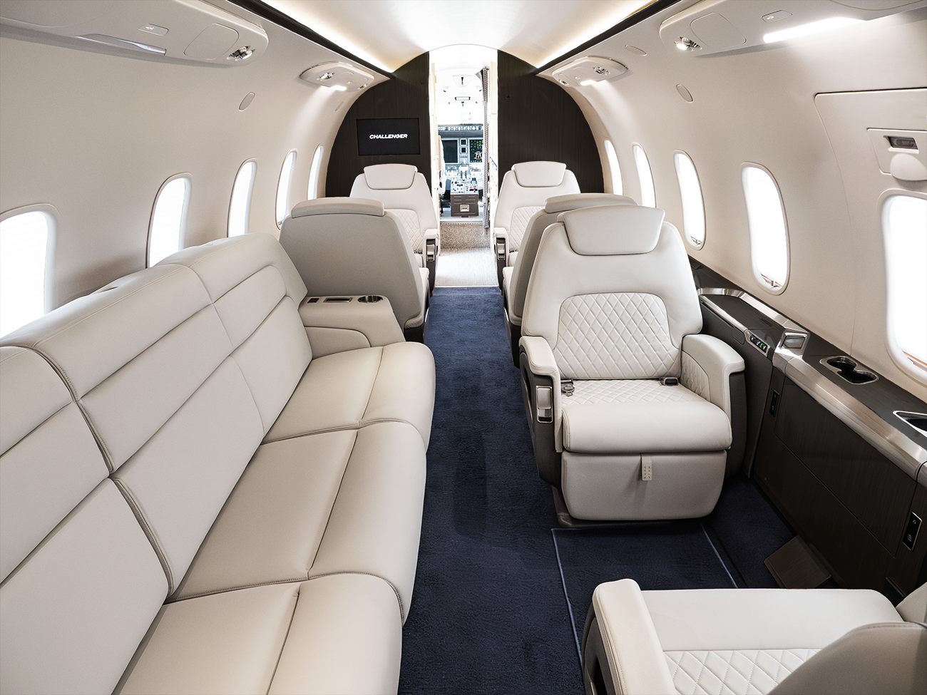 Challenger 350 cabin looking forward