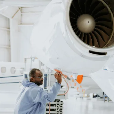 Aircraft in the flyExclusive paint facility